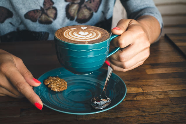 foodiesfeed.com dreamy flatwhite coffee with perfect latte art